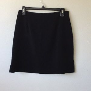 Cute black mini skirt with vans size 11/12 unlined
